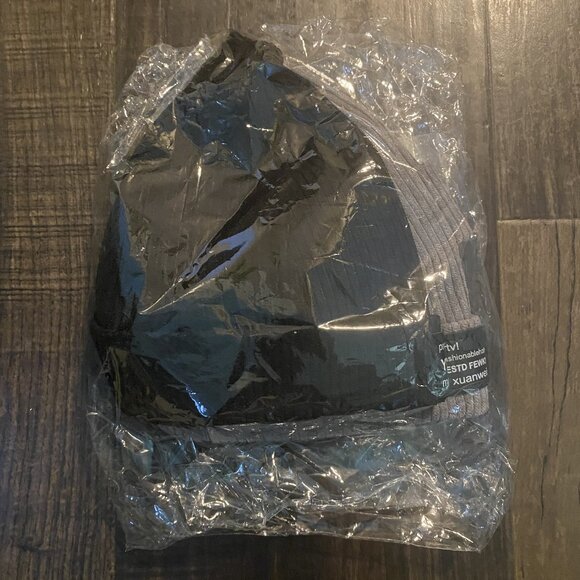 New Unisex Corduroy Beanie Cap With Leather Patch, Retro-Style Dome Hat 2-Pack - Picture 2 of 3